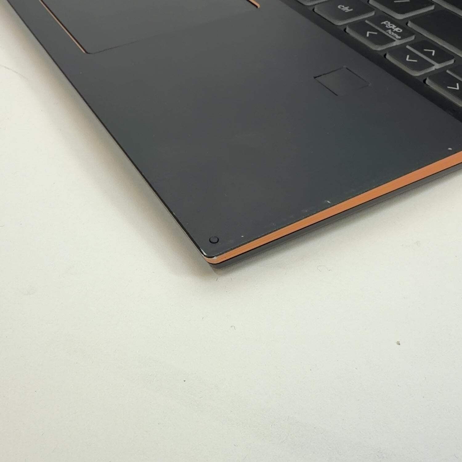 Broken MSI Summit E13 Flip Evo A13MT 13.4″ i7-1360P 16GB RAM 1TB SSD Cracked