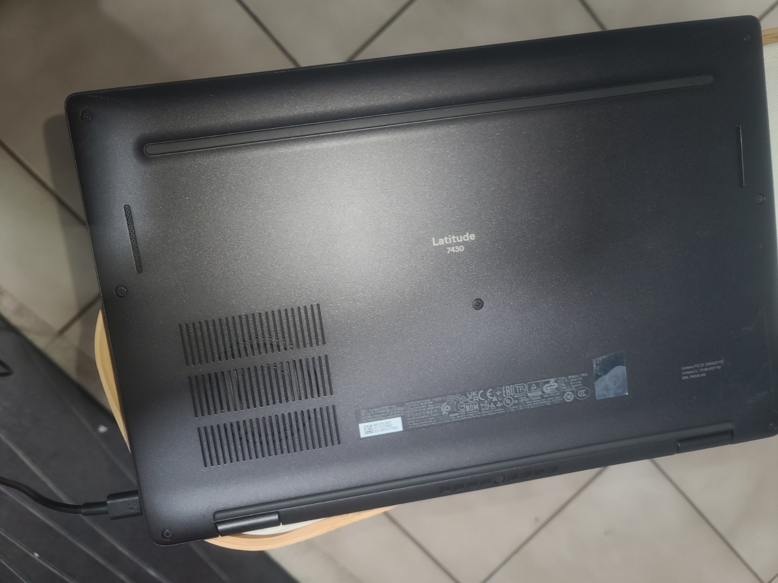 Dell Latitude 7430 14″ 256GB i5-1245U WIN11P, Carbon