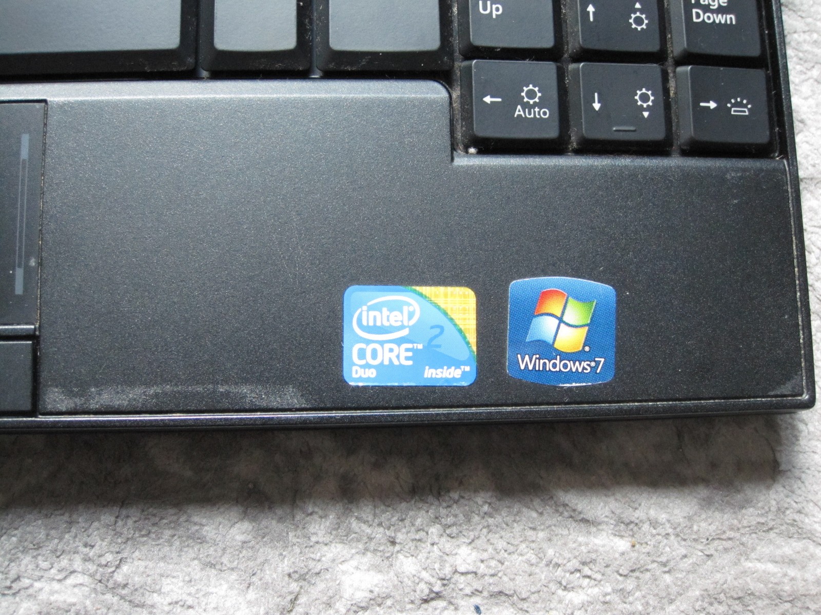 Dell Latitude E4200 Intel Core 2 DUO CPU U9600 @ 1.60GHZ / 2GB / 64GB Hard drive