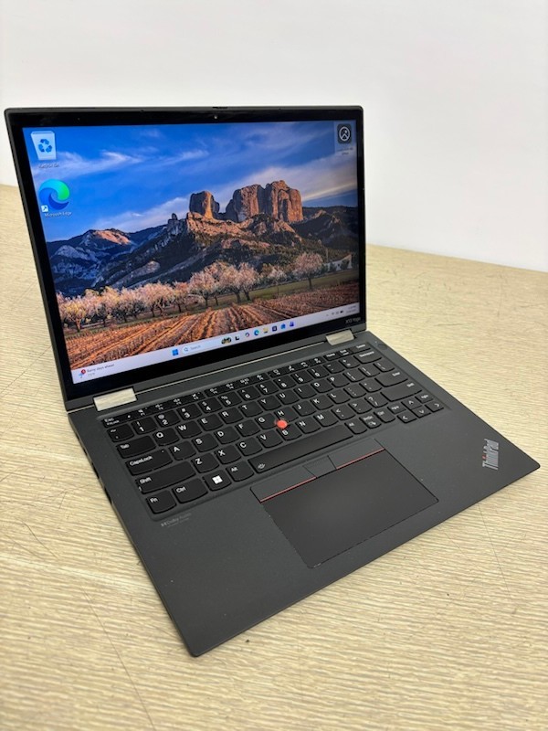 Lenovo ThinkPad X13 Yoga Gen 2 13″ i5-1145G7 16GB 256GB SSD W11P -(screen issue)