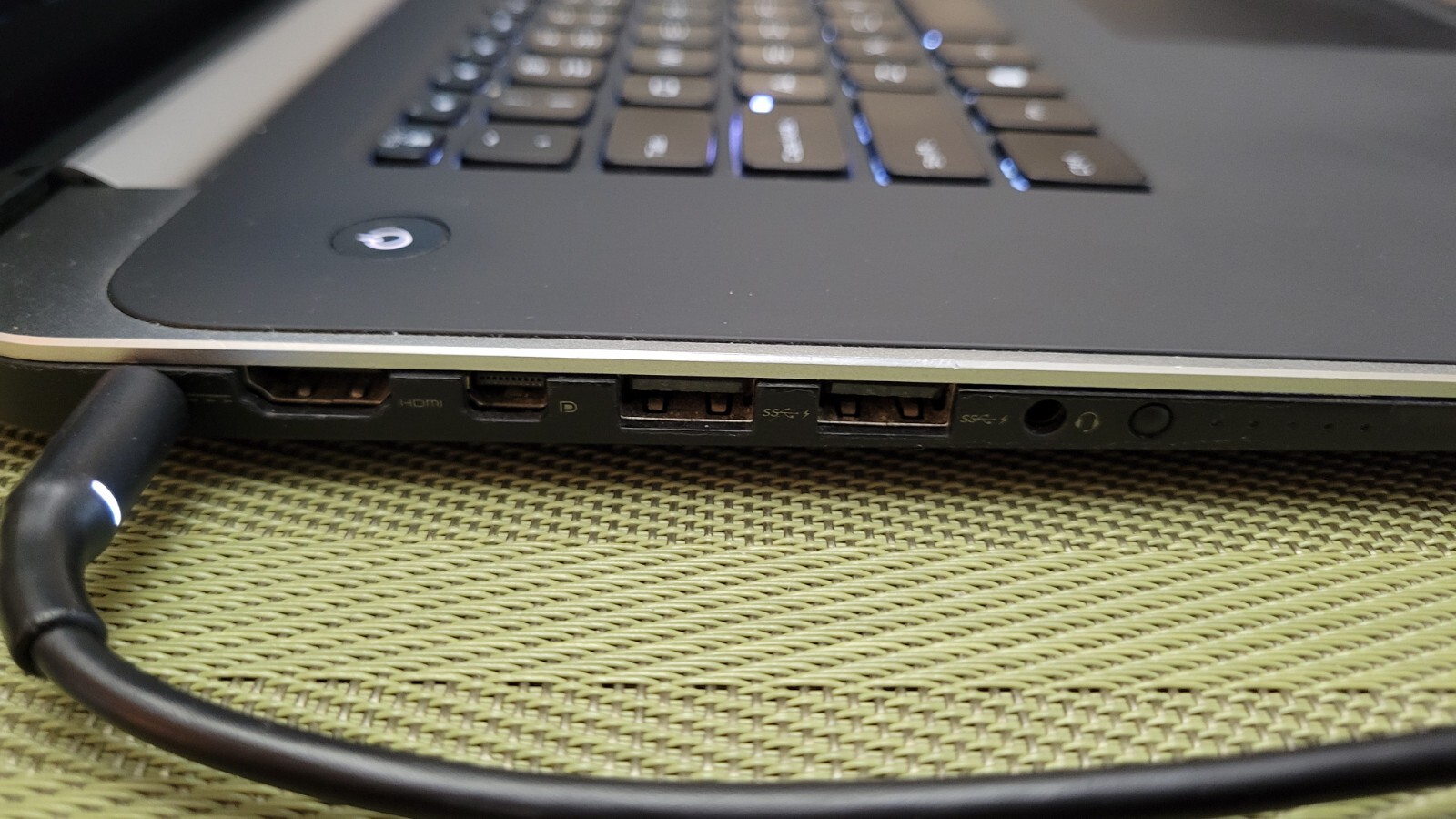 DELL XPS 15 9530 i7 4th generation