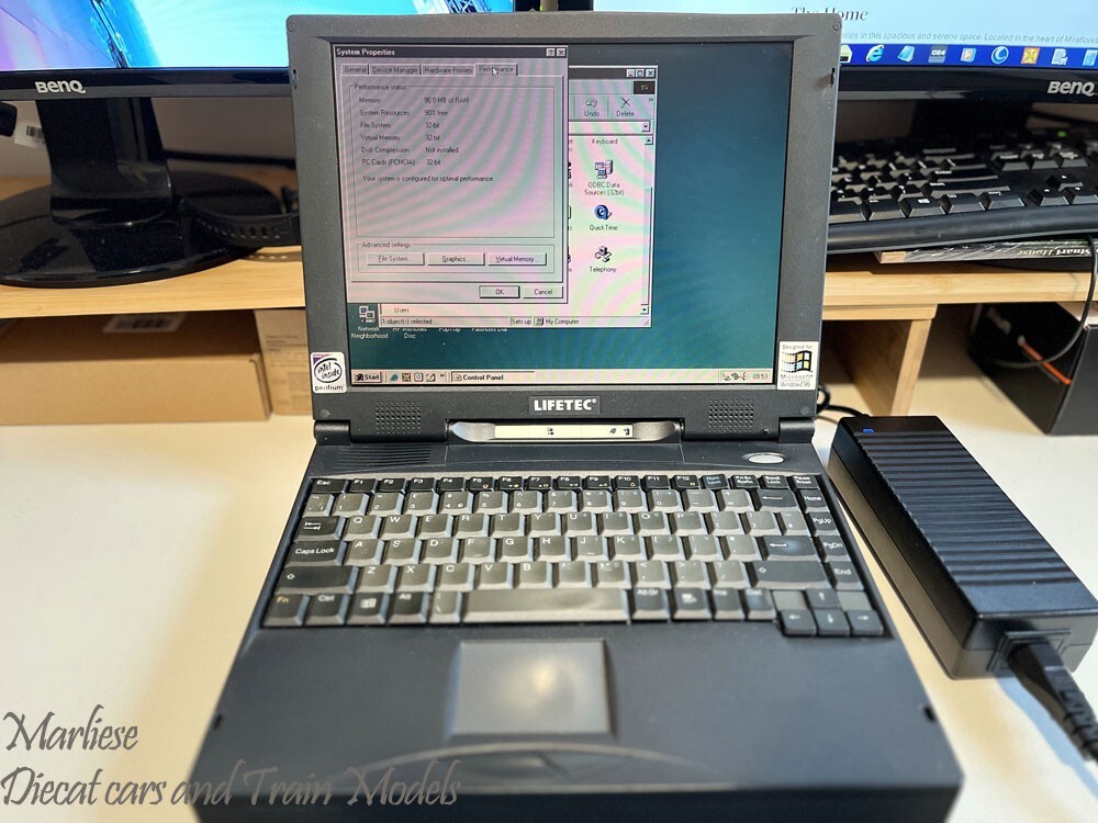 Lifetec LT-9886 Laptop 98MB RAM 3.2GB HDD Win 98 W/ Ethernet & Modem PCMCIA_Rare
