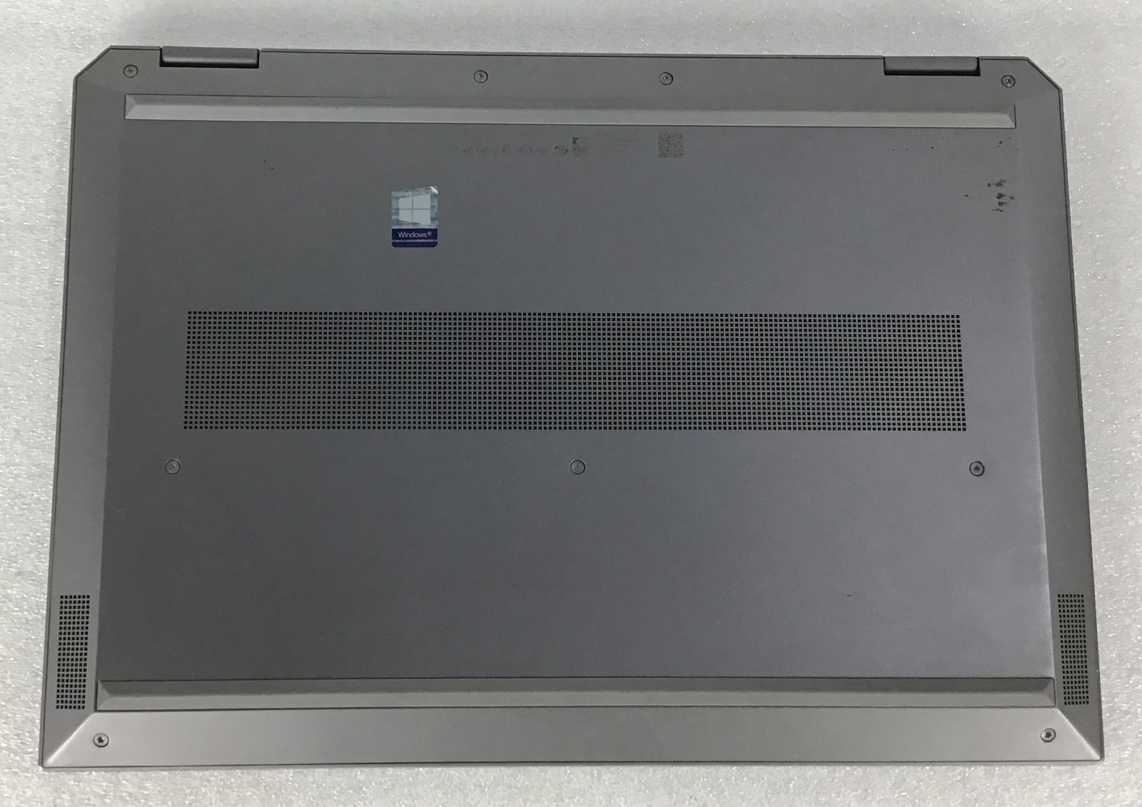 HP ZBook Studio G5 15.6″ I7-8850H 2.6GHz 32GB 256GB 1NVIDIA QUADRO P2000 11 Pro