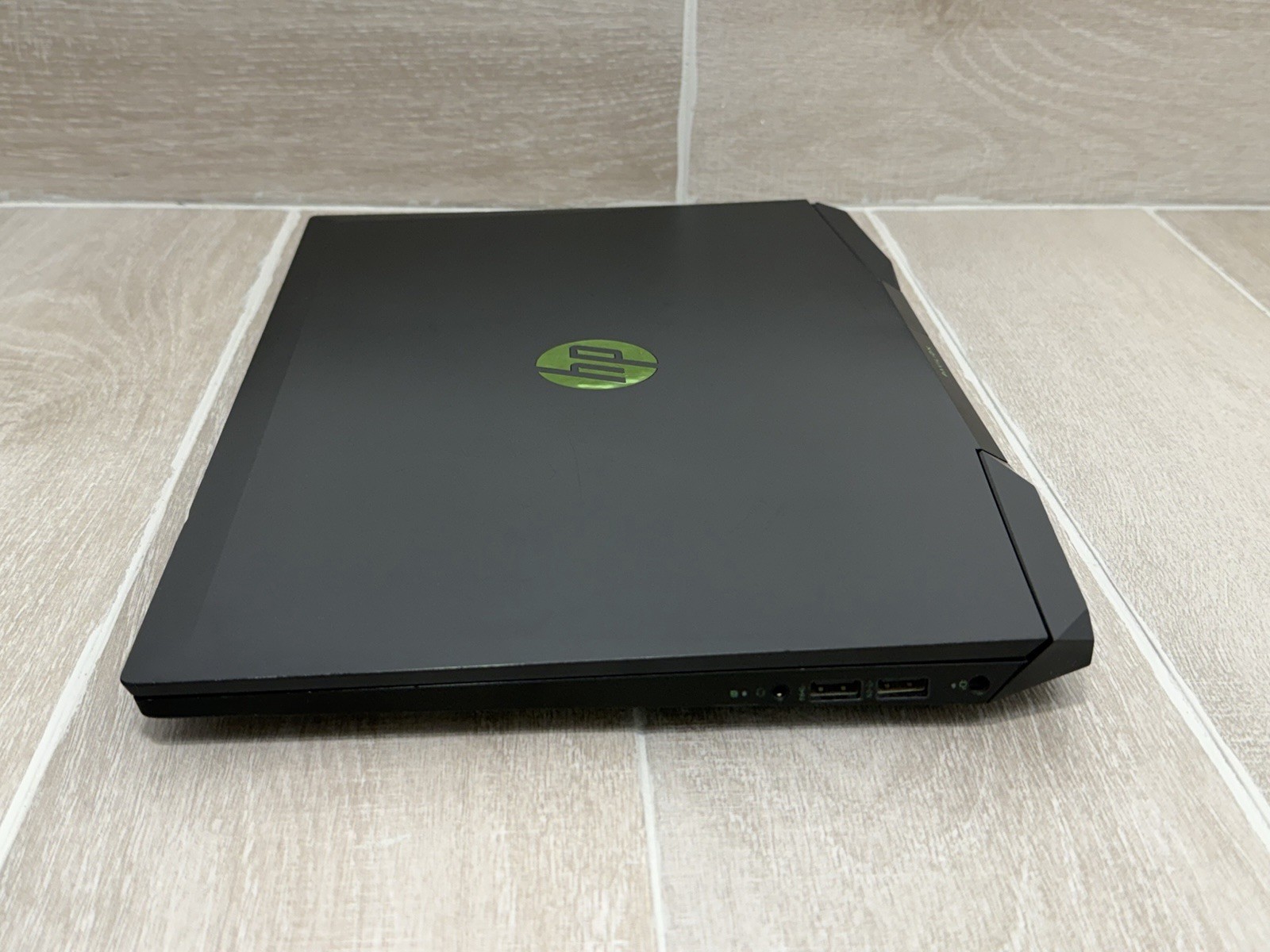 HP Pavilion 15-DK0056WM 15.6″ Gaming Core i5-9300H 8GB RAM 256GB SSD Win-11