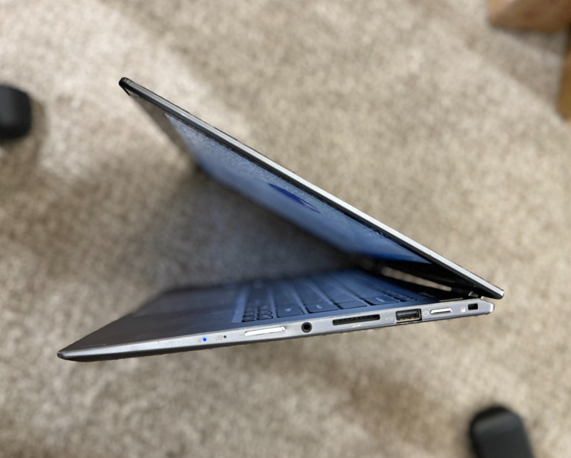 Acer Spin 5 i5-8250U 1.6GHz 13.3″ Touchscreen 8GB RAM 256GB SP513-52N