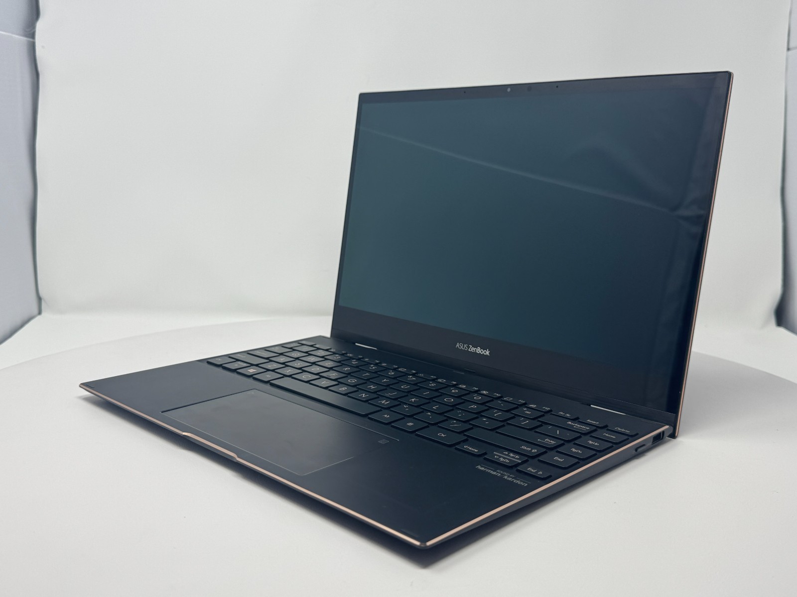 ASUS ZenBook Flip 13 UX371E Core i7-1165G7 16GB Weak Battery Working