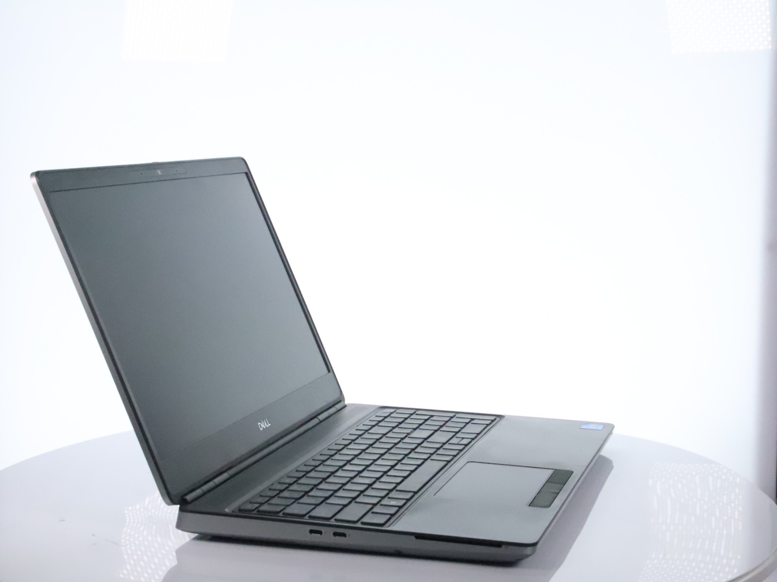 Dell Precision 7560 i7-11850H 32GB RAM 512GB NVMe 4GB NVIDIA T1200 W11P w/ AC