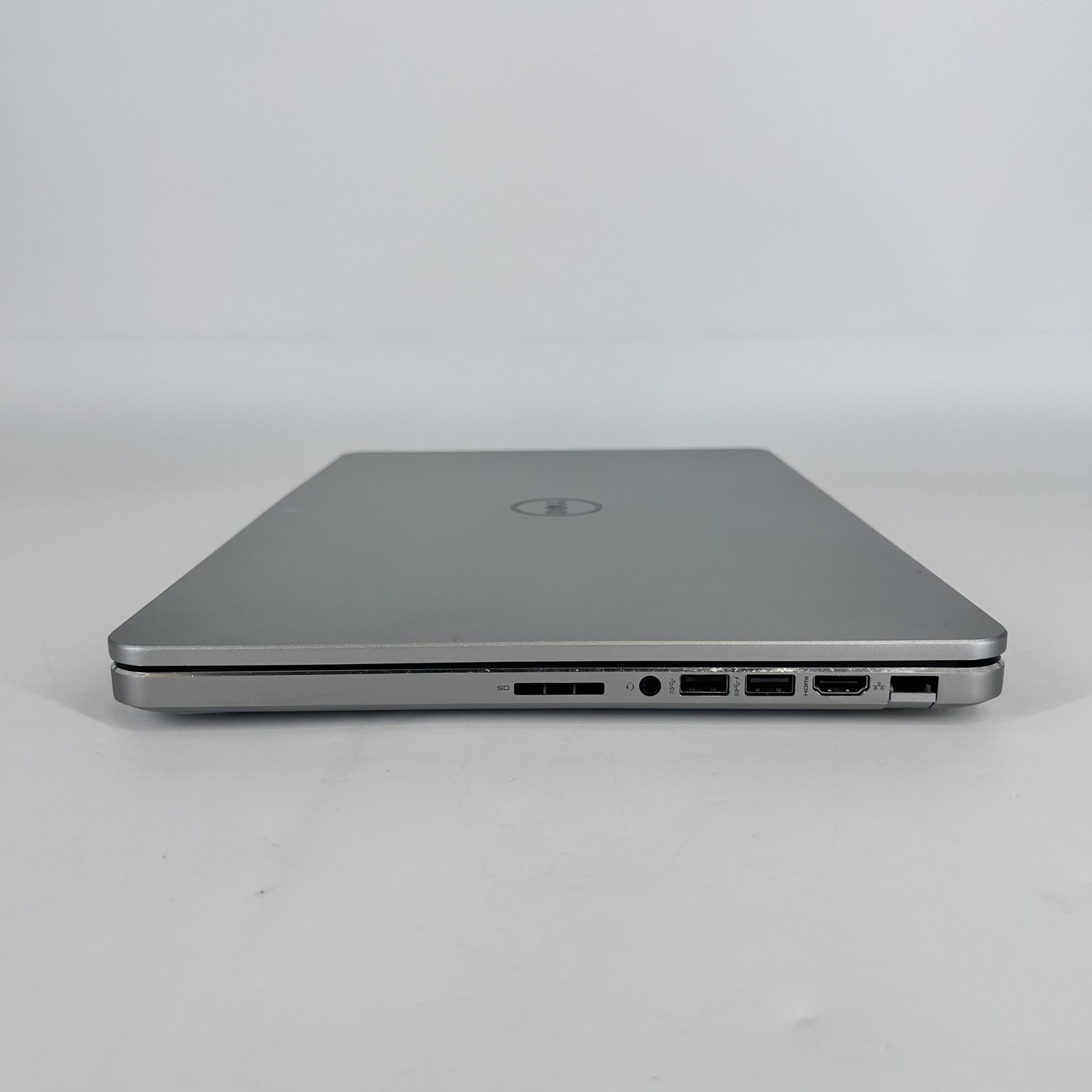 Dell Inspiron 7537 15.6 FHD Grey FHD 2.0 GHz i7-4510U 8GB RAM No Storage