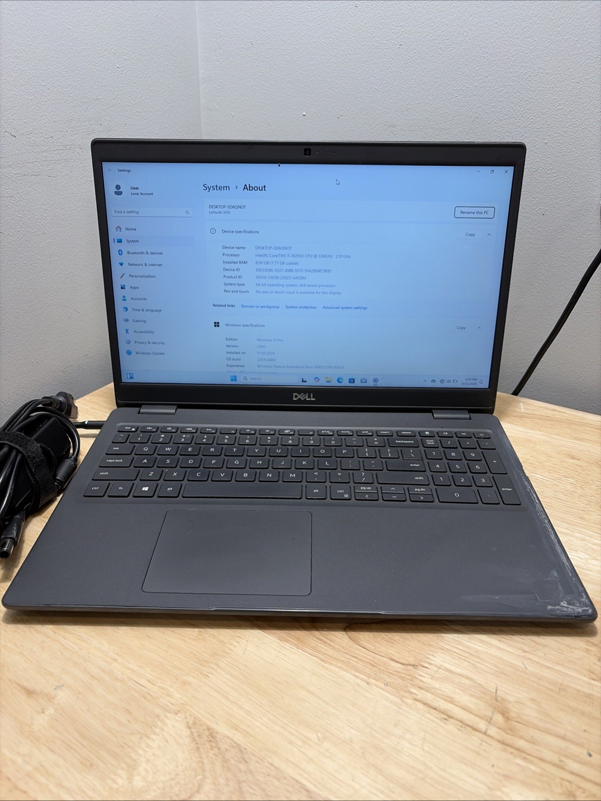 Dell Latitude 3510 15″ Core i5-10210u 1.60GHz 8GB 256GB SSD WCam Win 11 Pro
