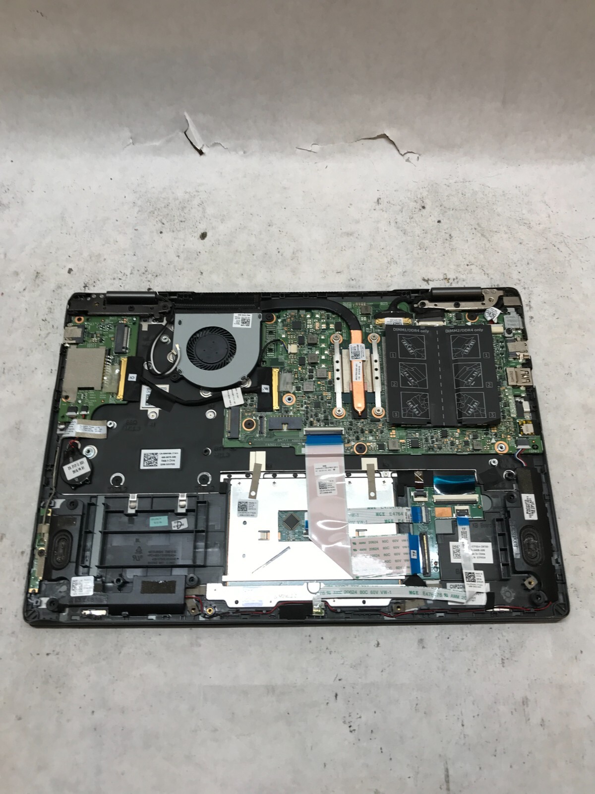 Dell Latitude 3379 13″ Laptop Intel Core i3 NO RAM NO SSD/OS For Parts AS IS DW