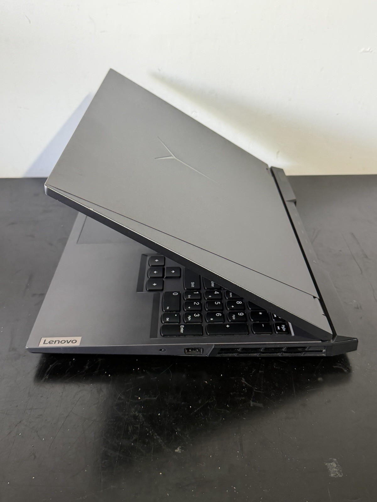 Lenovo Legion 5 Pro 16ACH6H Ryzen 7 5800H RTX 3070 NO RAM NO SSD / OS AS IS READ