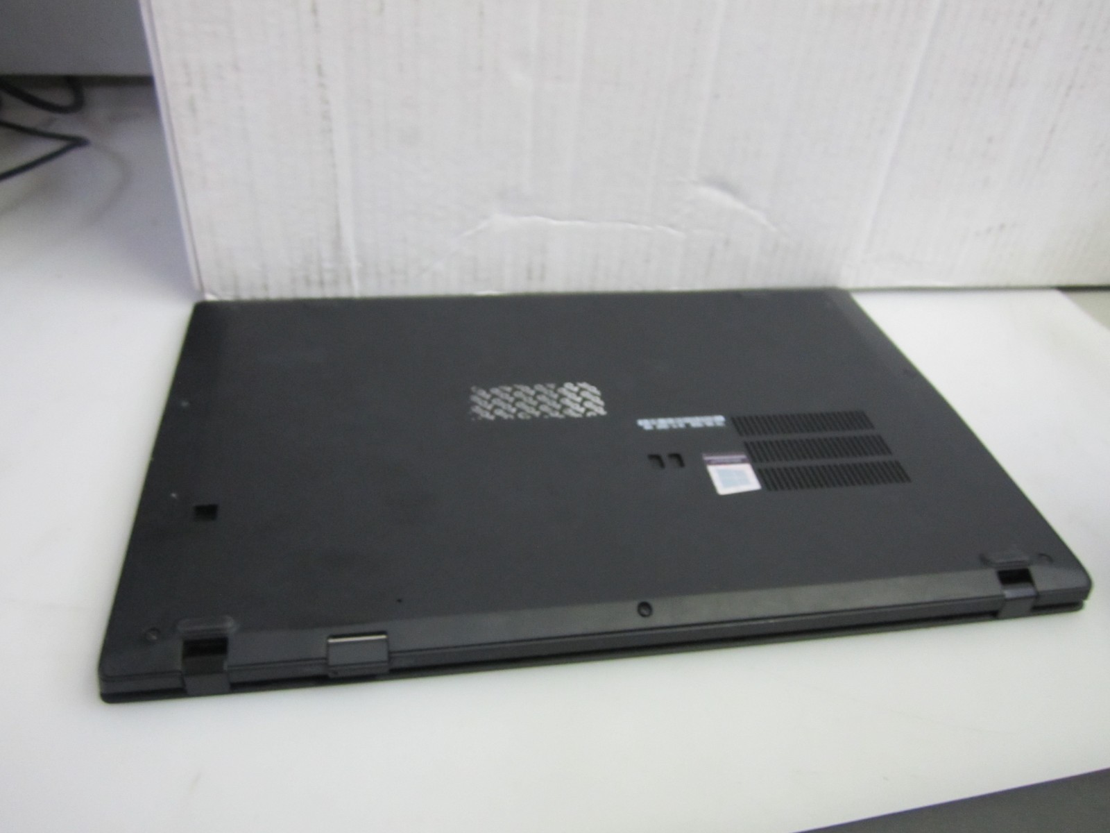 LENOVO THINKPAD X1 CARBON 6TH GEN I7 16GB 256GB M2SSD LAPTOP + AC NOOS BIOS