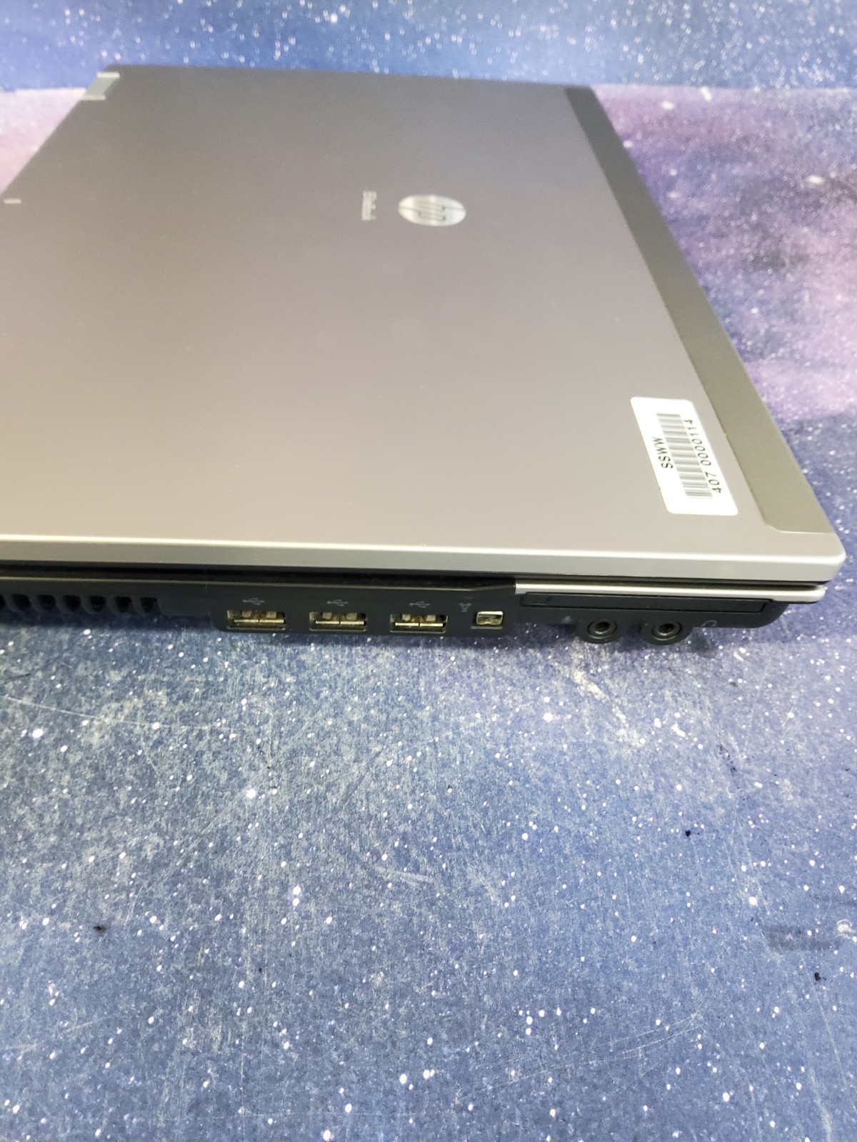 HP EliteBook 8440p No Hard drive no cord Parts Only