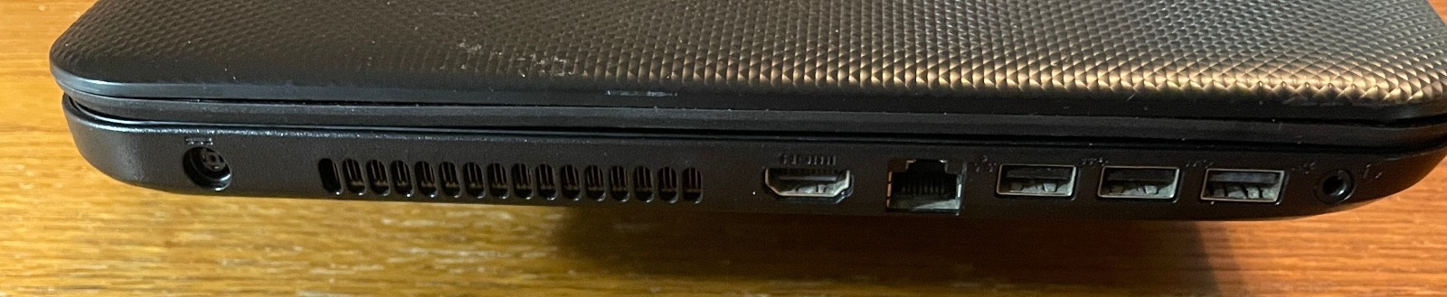 DELL INSPIRON 15-3537 Laptop 15″ *TOUCH* i7 256gb+1tb Linux Zorin 18-extras-18
