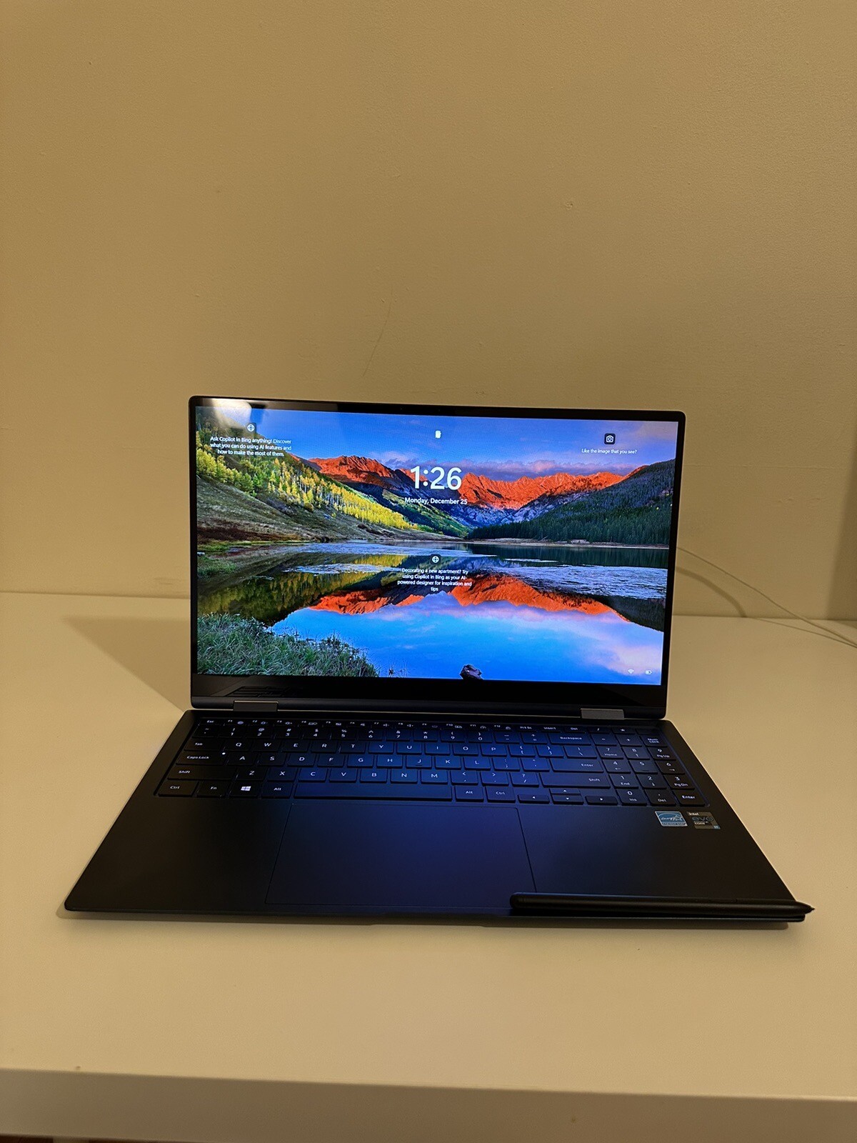 Samsung Galaxy Book Pro 360 15.6″ (1TB SSD, Intel Core i7 11th Gen., 2.80…