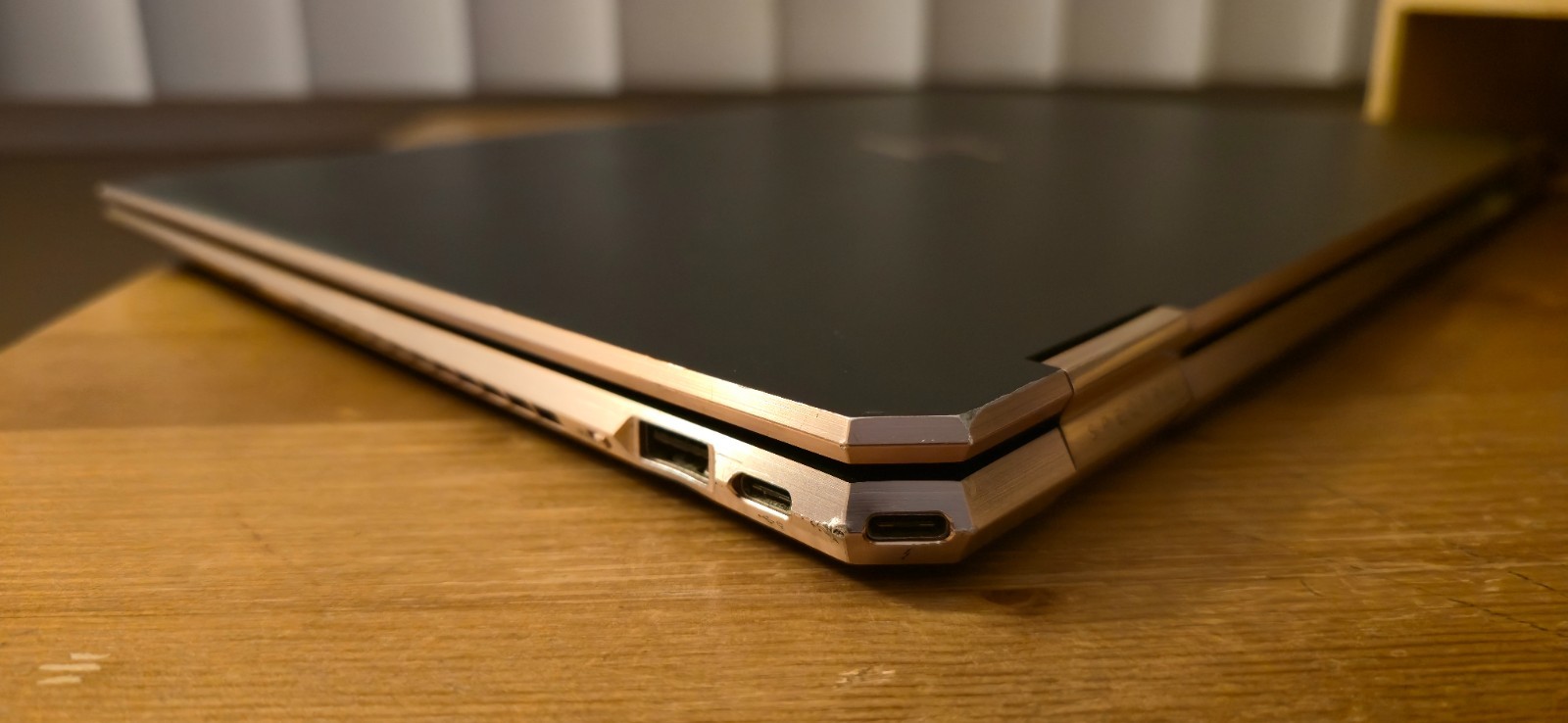 HP Spectre X360 15.6″ – 512GB SSD, i7 8th Gen. 16GB, 2-in-1 TOUCH + Charger, W11