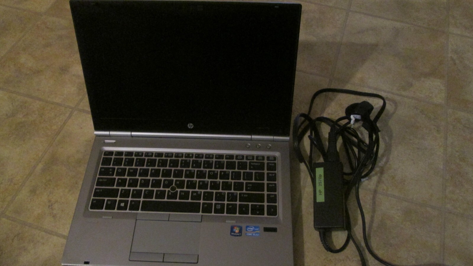 HP ELITEBOOK 8470p 14″ Core i5-3230M 2.60GHz/ 8GB /160GB SSD /OS Zorin