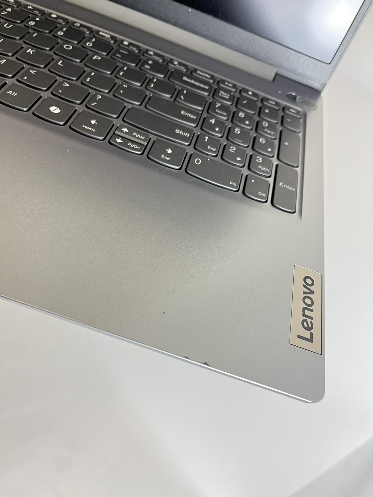Ideapad Slim 3 15IRU9 15.6in FHD Intel Core 5 120U 1.4GHz 8GB RAM 256GB SSD
