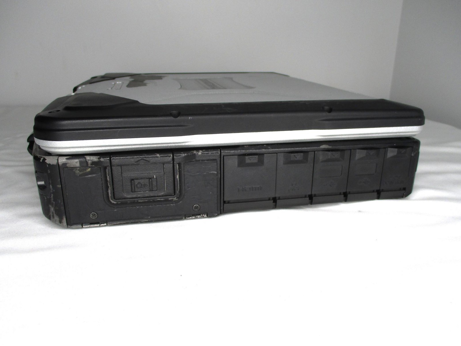 Panasonic Toughbook CF-31 MK6 i7-7600U 2.8Ghz 16GB 256GB Wi-Fi GPS LTE DVD-read