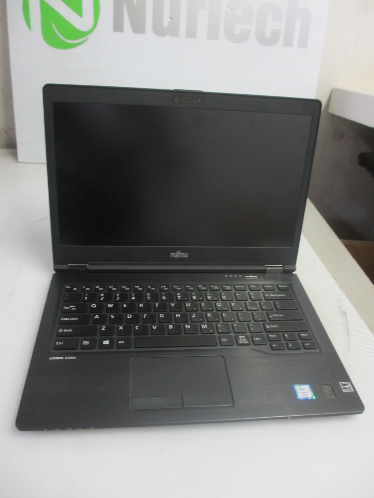 Fujitsu LifeBook U749 i7-8665U 1.90GHz [No RAM/HDD/OS/AC] Laptop