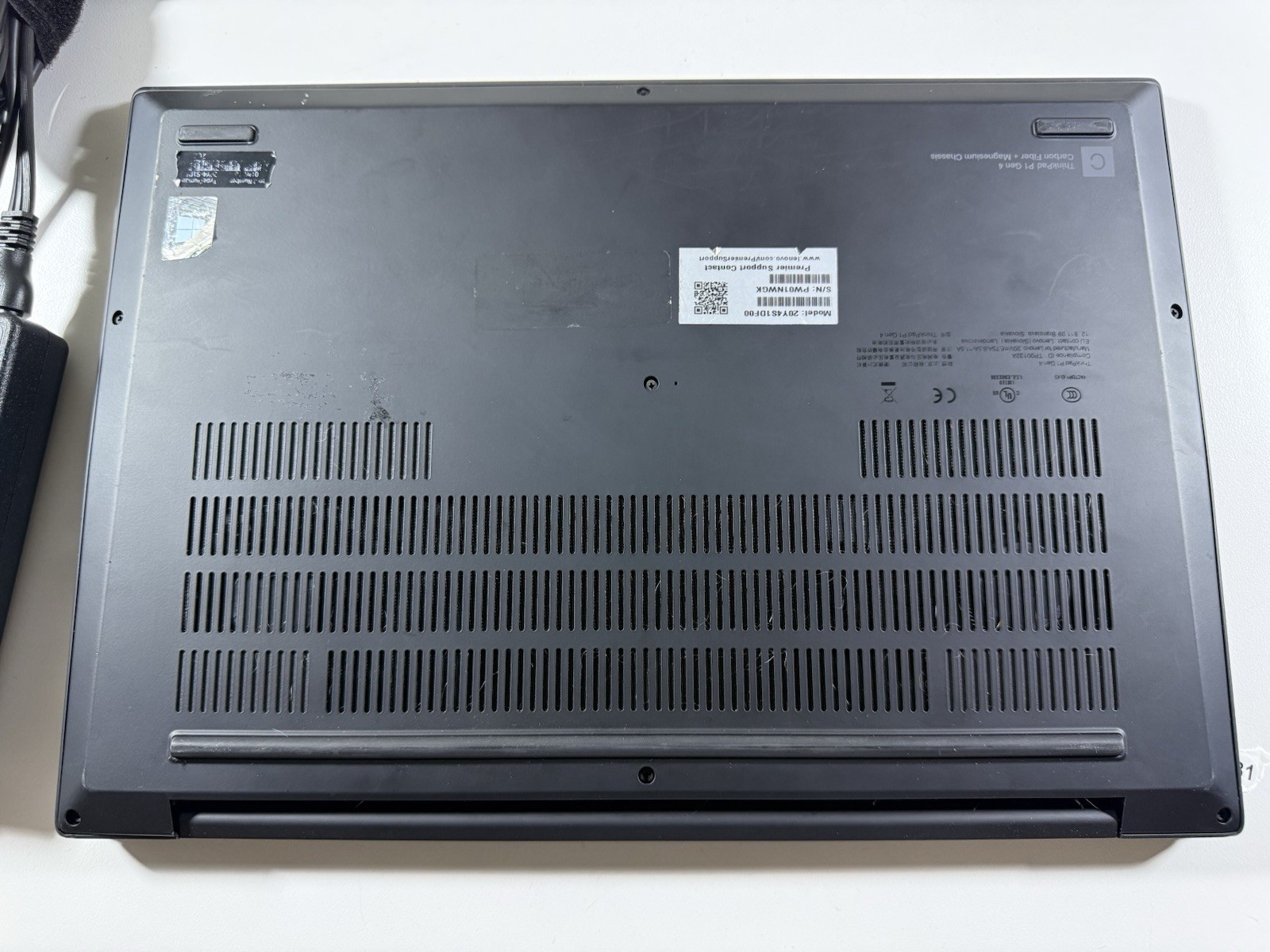 LENOVO THINKPAD P1 Gen 4 I7-11850H 512GB 16GB NVIDIA T1200 WIN11 4k TOUCH