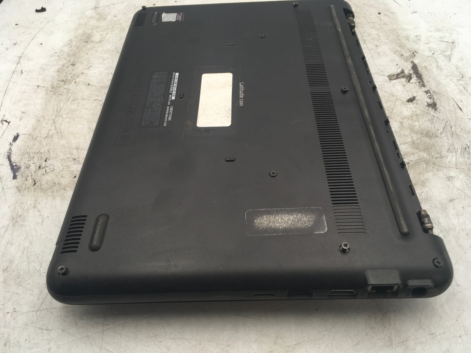 DELL LATITUDE 3380 – FOR PARTS – INTEL I5 – NO RAM -READ DESCRIPTION- BB