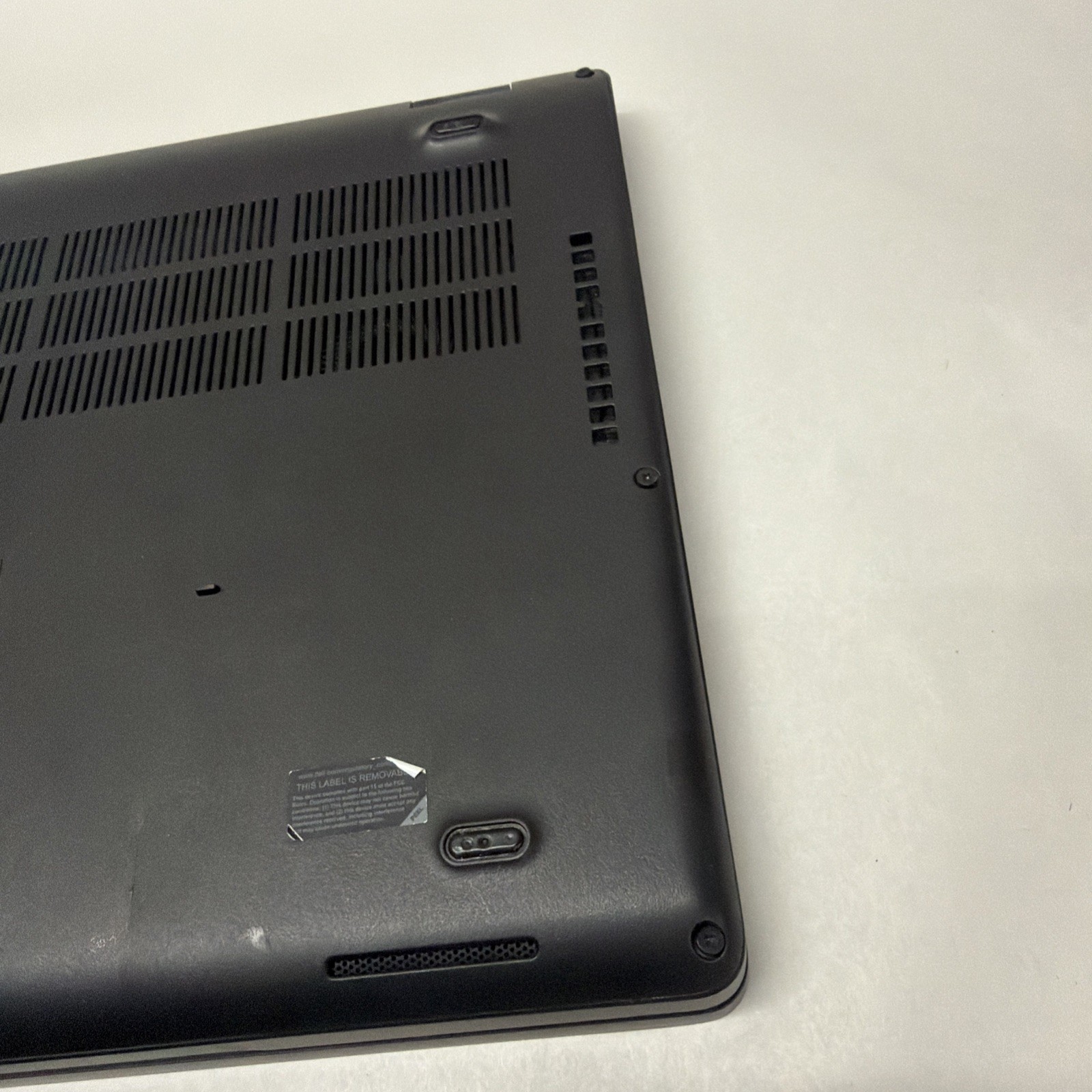Dell Latitude 5500 Laptop Intel Core i5 8365U Quad-Core 8GB DDR4 RAM NO SSD