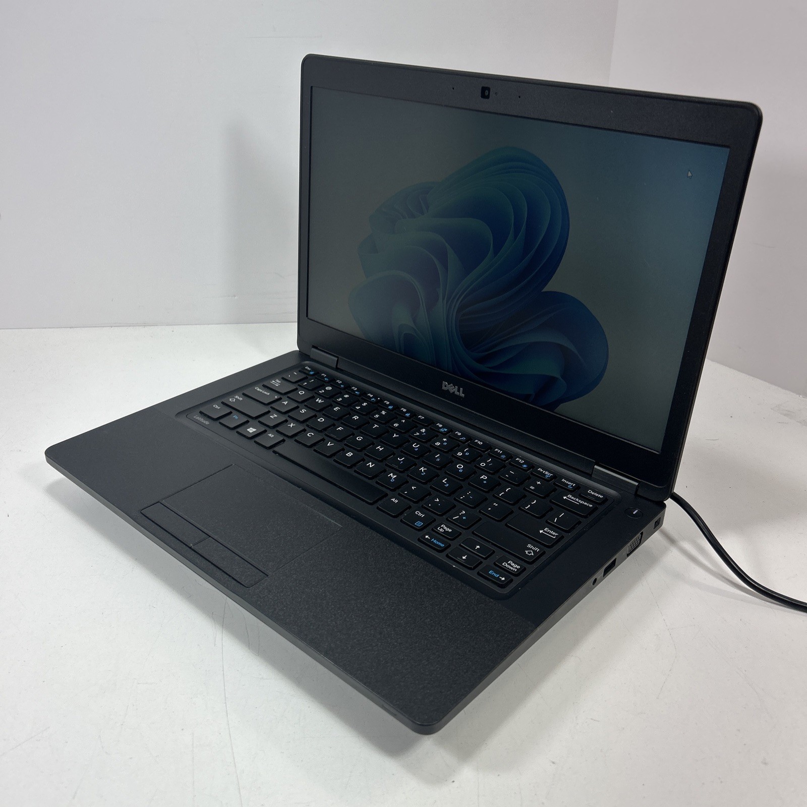 Dell Latitude 5480 i5-6300U 2.4GHz 8GB Ram 256GB SSD Win 11 Pro Needs 🔋