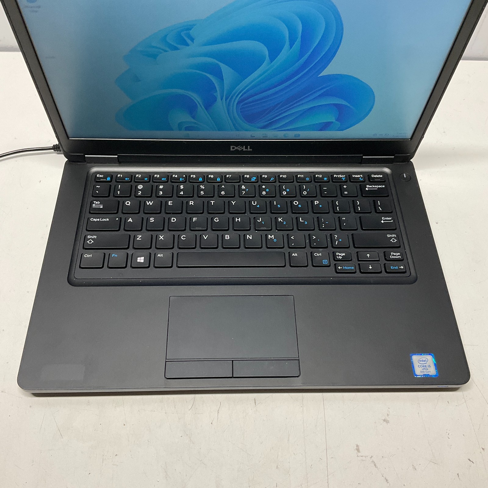 Dell Latitude 5490 14″ Intel i5-8250U 1.60GHz 8GB DDR4 128GB SSD Windows 11 Pro