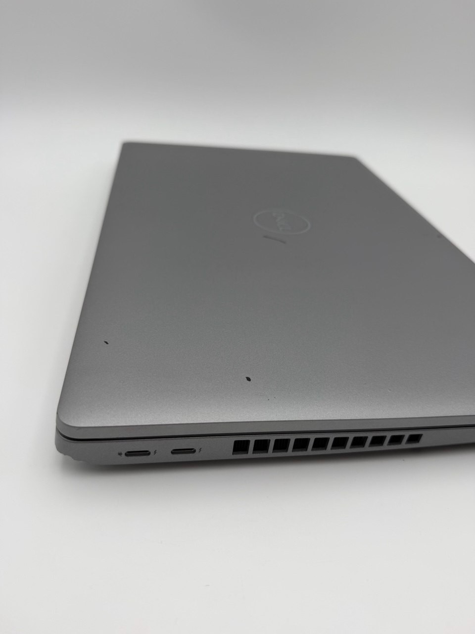 Dell Precision 3561 15.6″ i7-11800H 32GB 512GB NVMe SSD Nvidia T600 Win 11 Pro