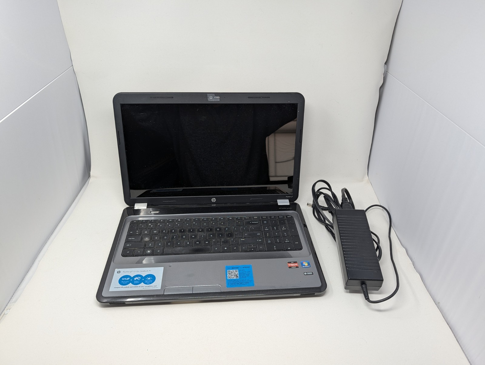 HP Pavilion G7-1312NR Laptop & Charger, AMD A4-3320AM 5GB No HDD Boots To Bios
