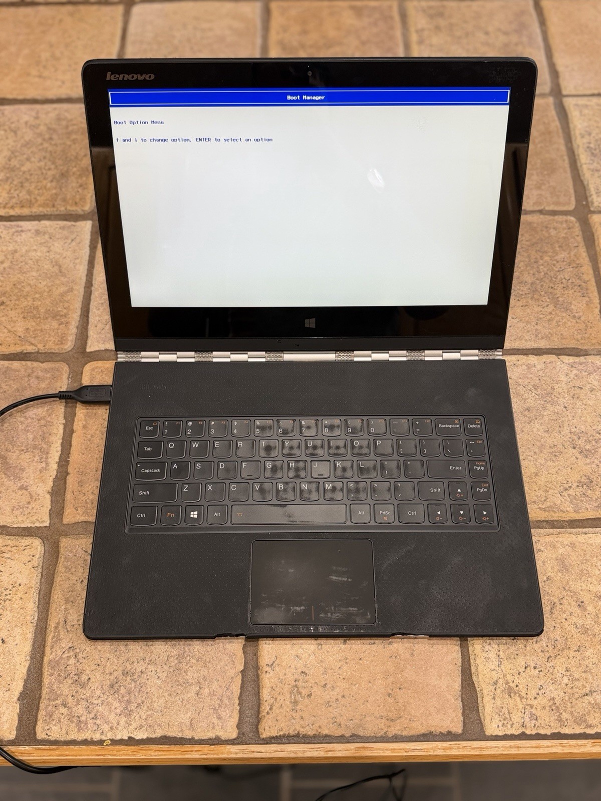 Lenovo Yoga 3 Pro-1370 Touchscreen Intel Core M-5Y71 8GB RAM – Boots to BIOS