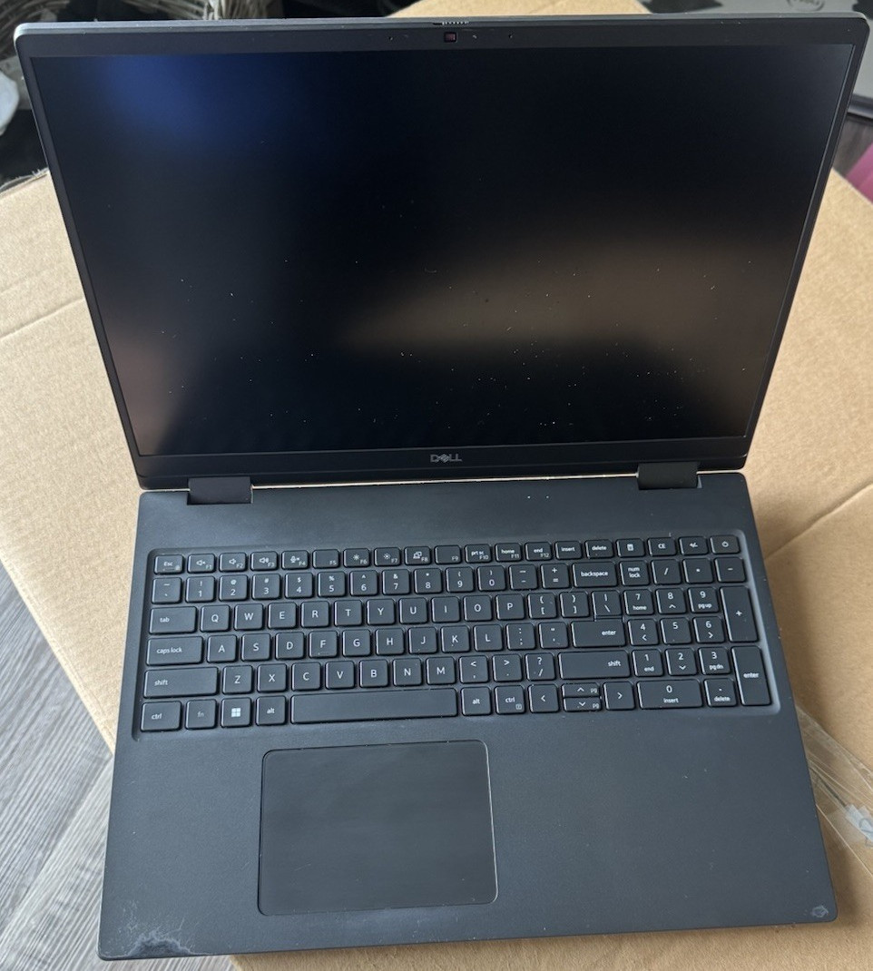 Dell Precision 7670 i9-12950HX NVIDIA RTX A1000 Black NO RAM NO SSD