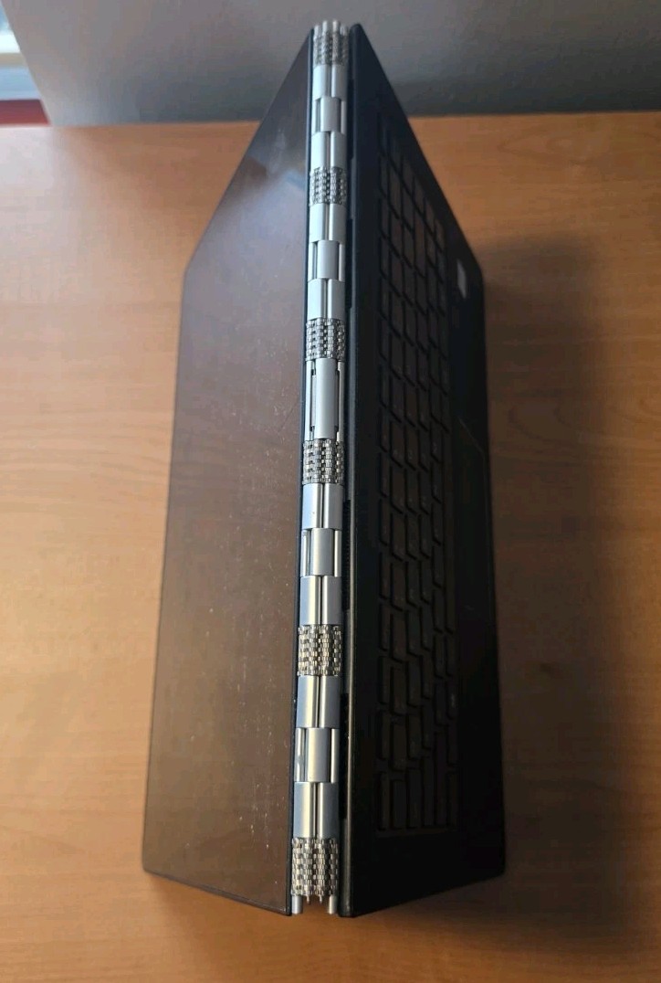 Lenovo Yoga 900-13ISK Touch I7 6500U 2.5GHz 8GB RAM 256GB SSD Win10P