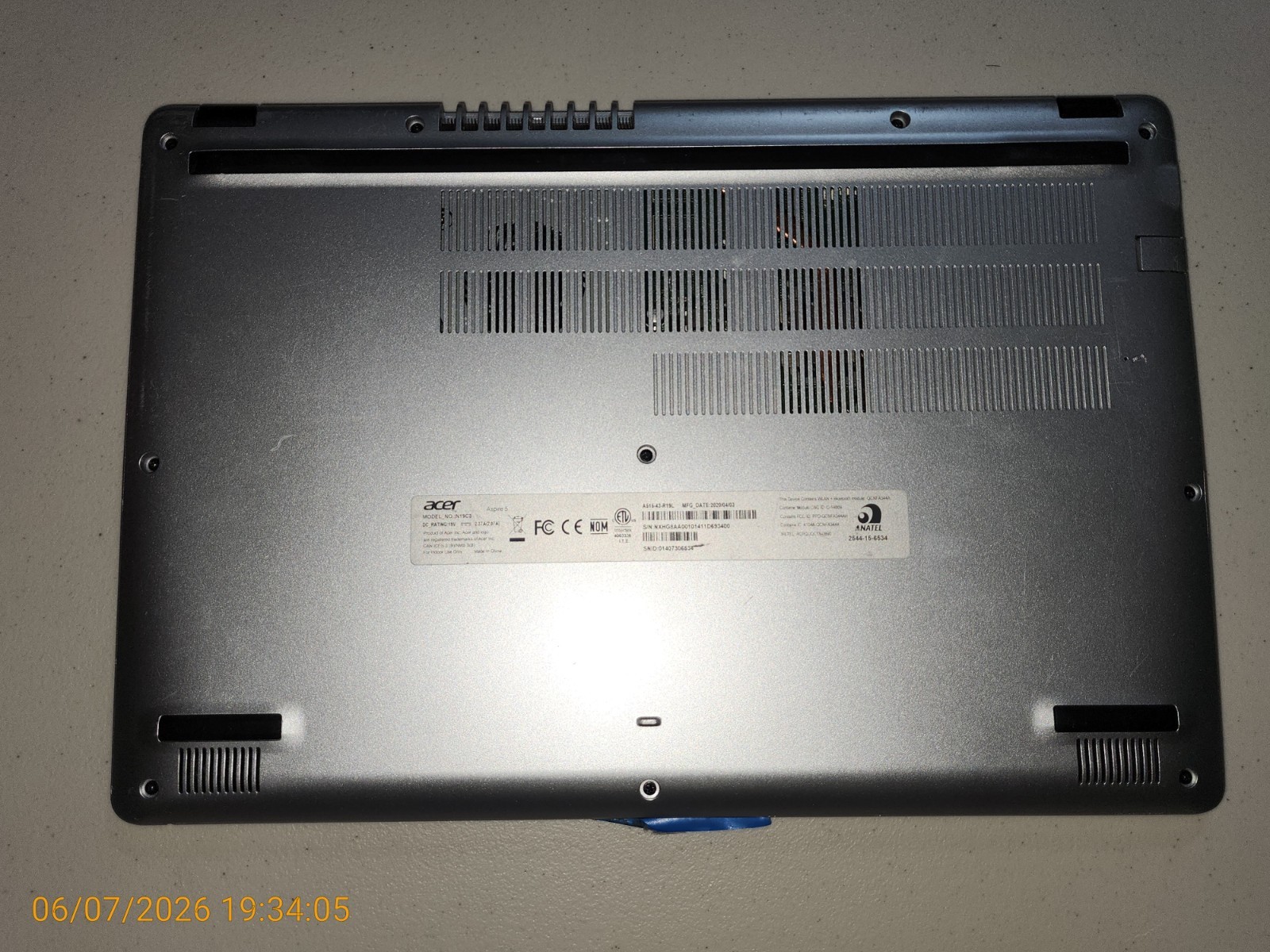 Acer Aspire 5 A515-43-R19L Ryzen 3 3200U – 4GB RAM – 500G NVMe/128G SSD – READ!