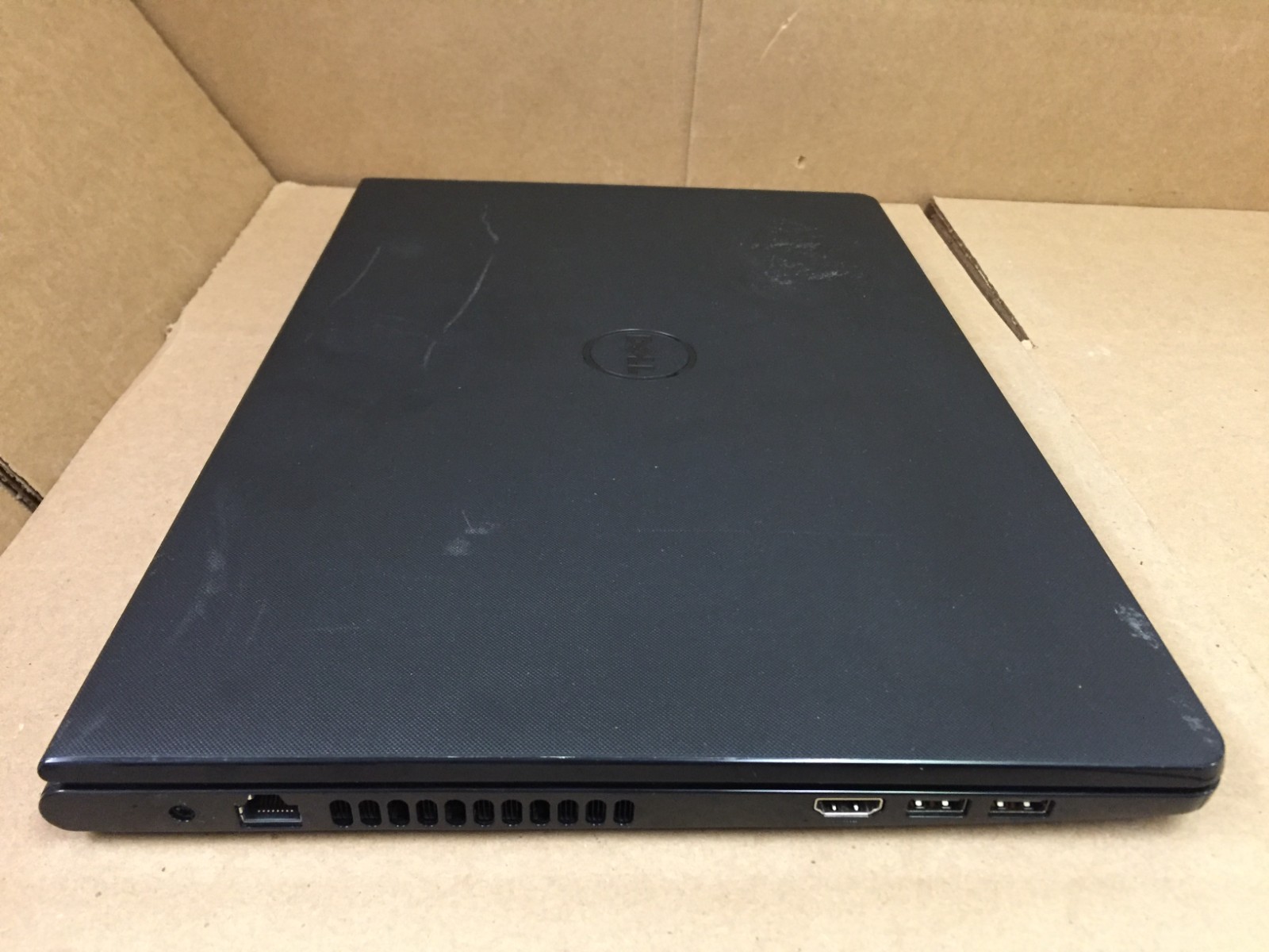 Dell Inspiron 15 3567 15.6″ Touch i5-7200U 2.50GHz 8GB RAM 512GB SSD No AC Read