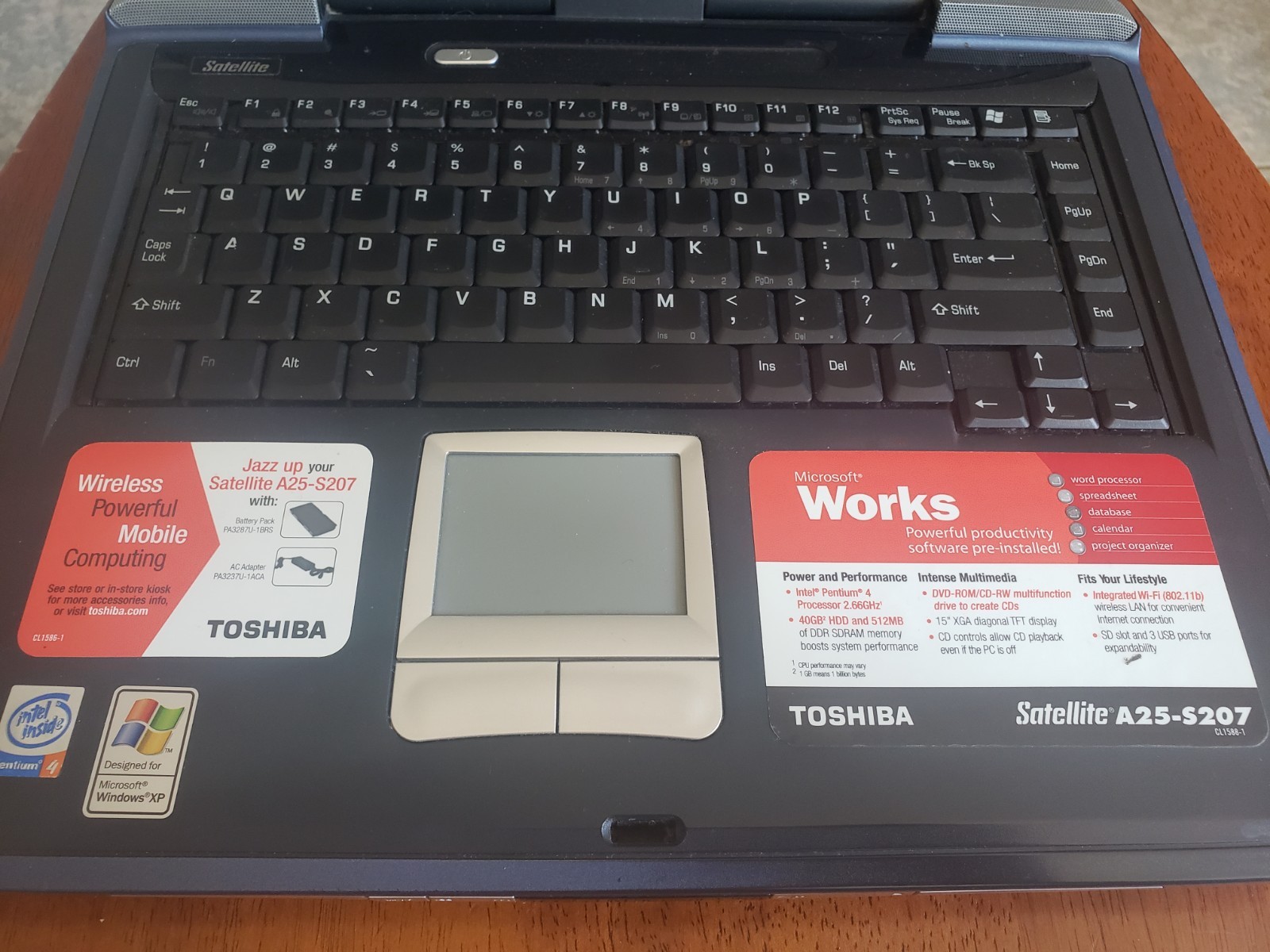 Vintage Toshiba Satellite A25-S207 Intel P4 2.66ghz 480mb 30gb WinXP W/power