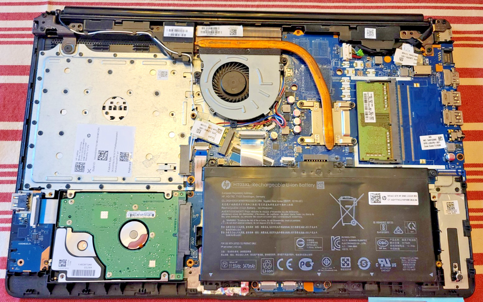 HP 15-db0xxx 14″ AMD A6-9225 Radeon R4 2.6GHz, 4GB RAM, 160GB HDD, Windows11 Pro