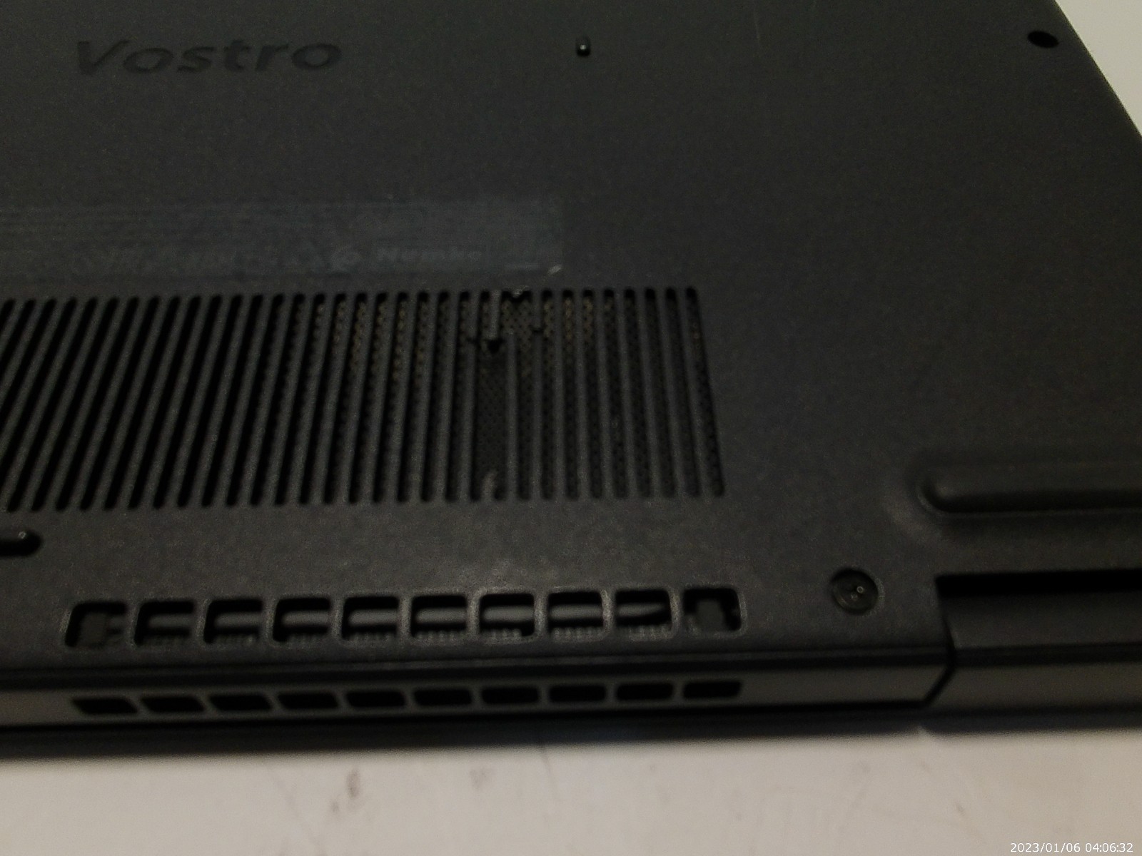 Dell Vostro 3400 – i5-1135G7 – (See Description)