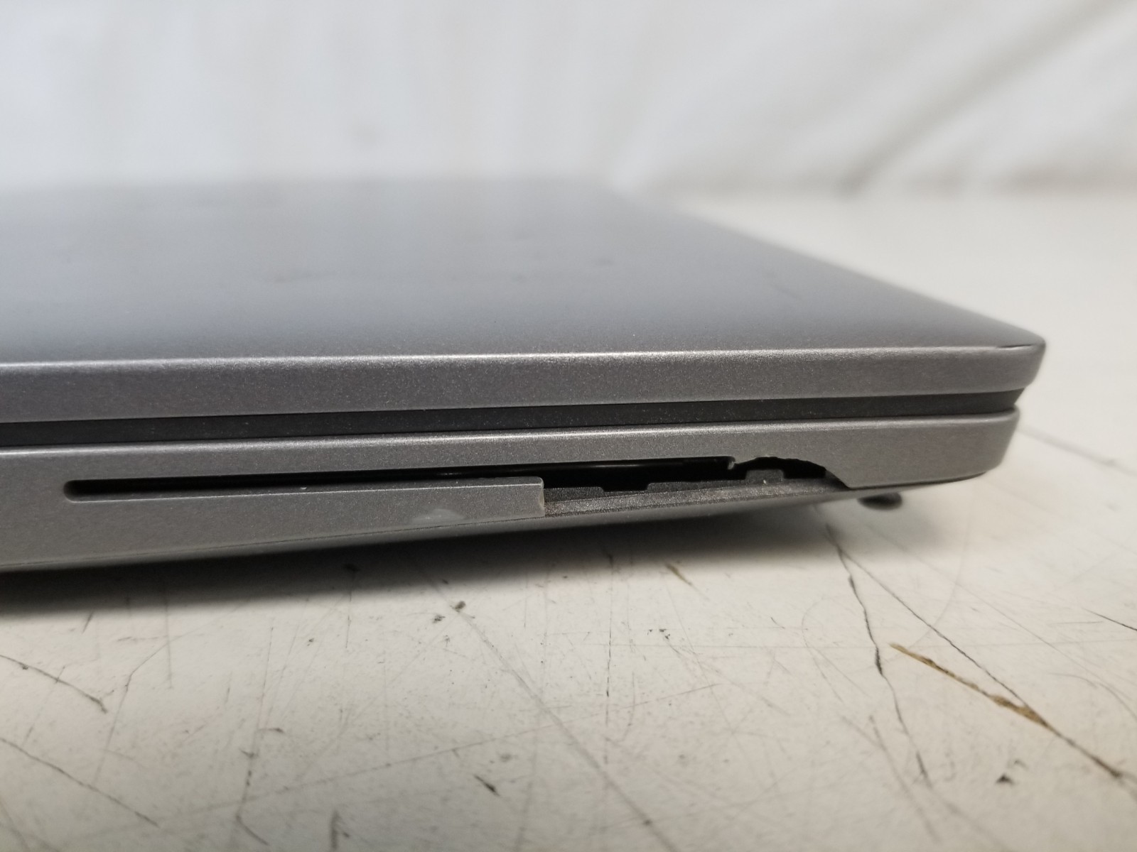 Dell Latitude 5540 / Intel Core i5-1345U 4.35GHz / 8GB RAM / NO SSD/OS