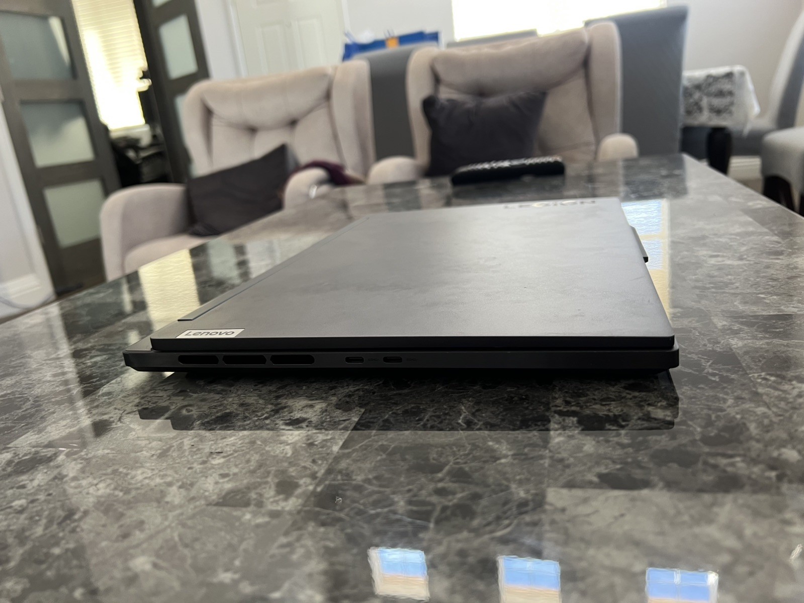 Lenovo Legion Slim 7 Gen 7 AMD Advantage Gaming Laptop – 16GB DDR5 RAM 1tb SSD