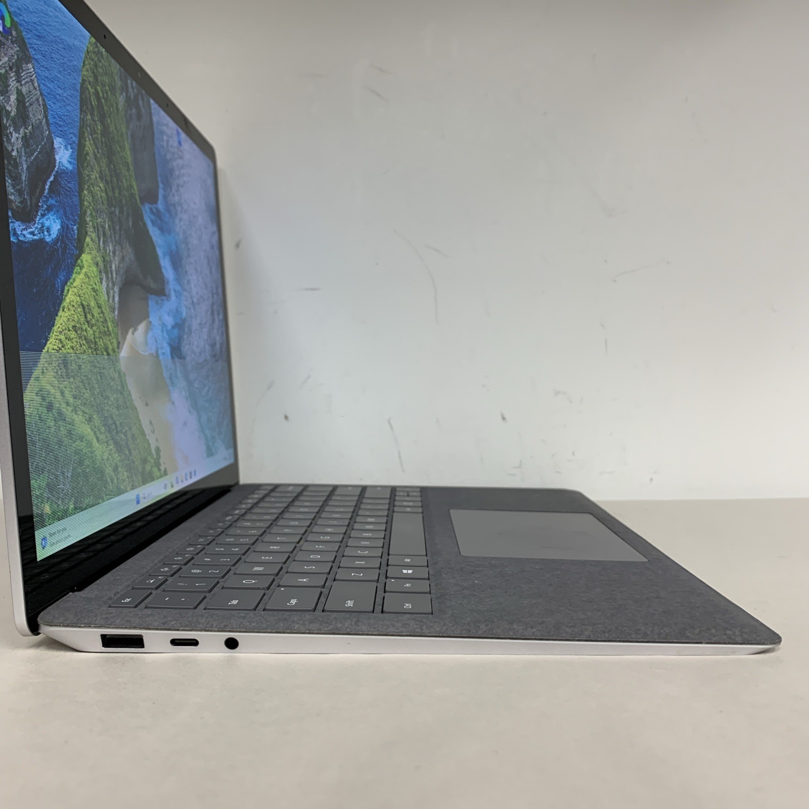 Microsoft Surface Laptop 3 1867 i5-1035G7 8GB RAM 512GB SSD Win11 Pro | READ