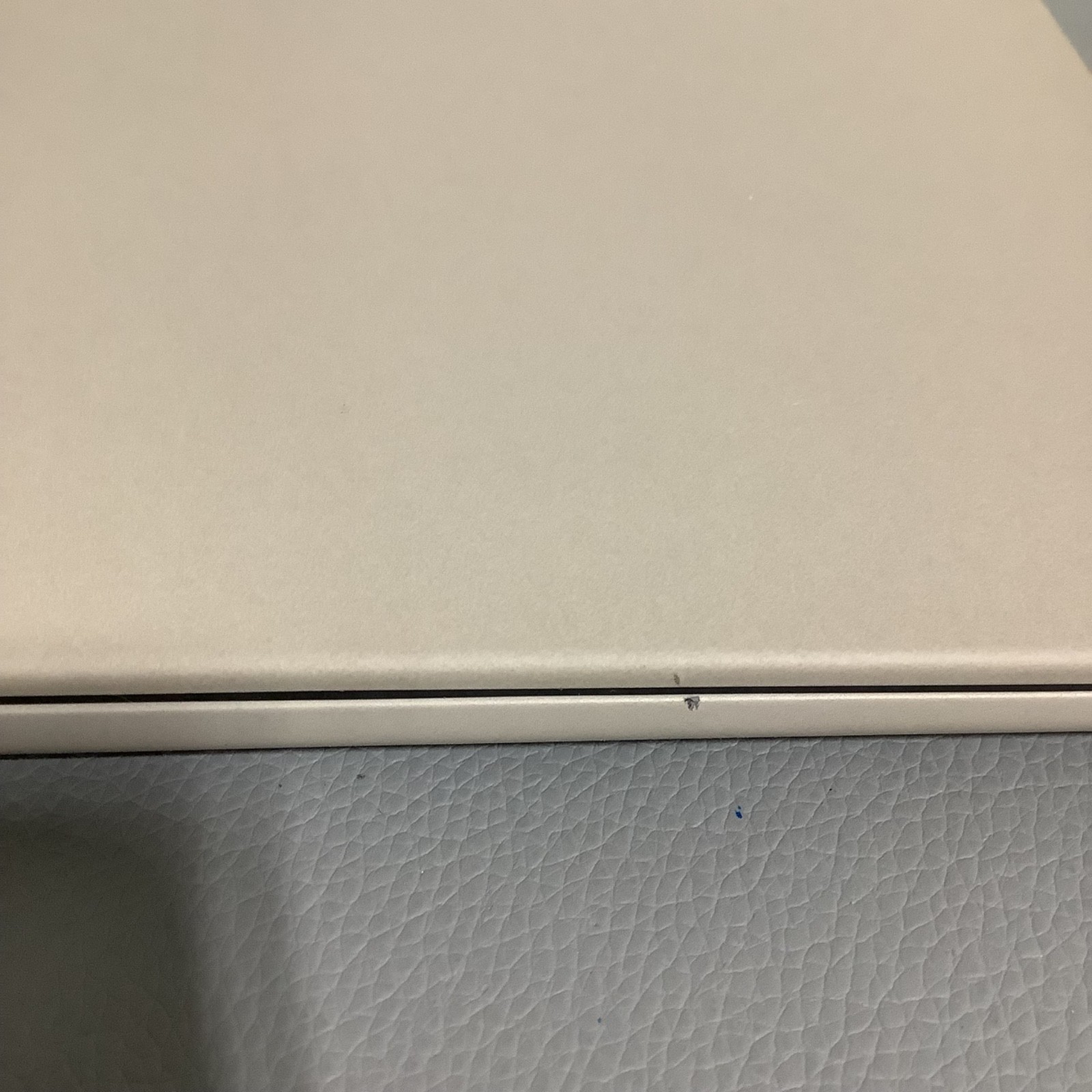 ASUS Zenbook A14 (UX3407Q) 14″ FHD+ OLED Snapdragon X Plus 16GB RAM 512GB SSD