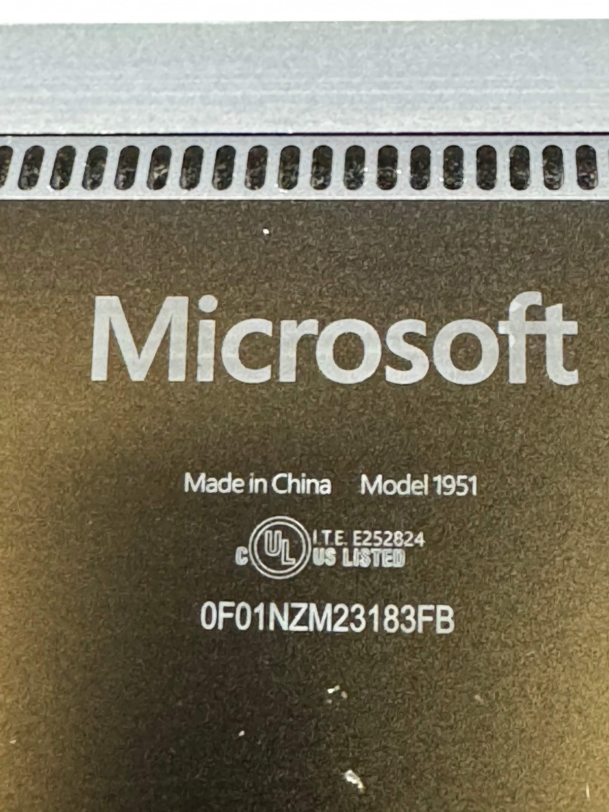 Microsoft Surface Laptop 4 1951 13.5″ i5-1245U 2.5GHz 256GB SSD 16GB DDR5 RAM