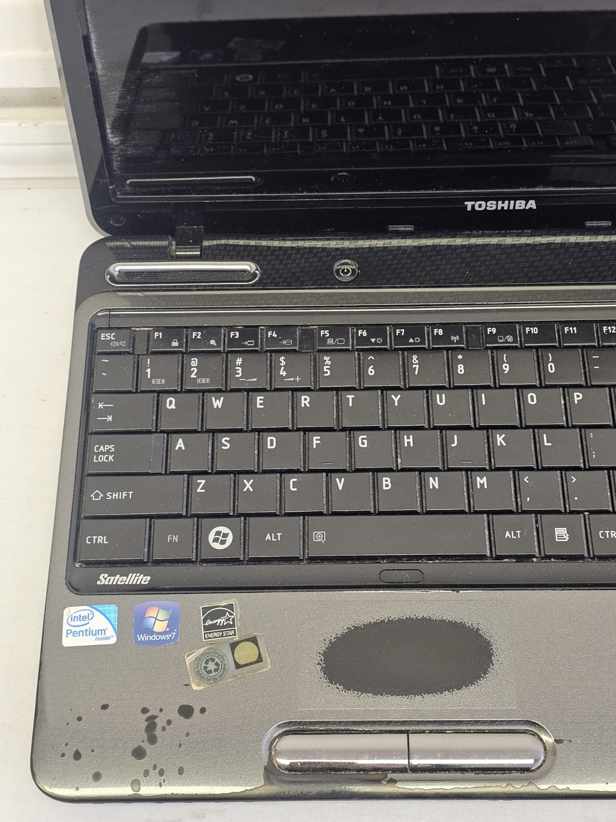 Toshiba Satellite L655-S5150 Laptop – Intel Pentium P6200 – NO BATT NO OS READ