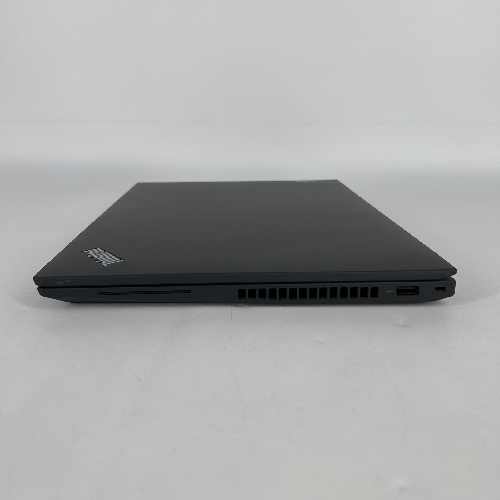 Lenovo ThinkPad T16 Gen 1 16″ FHD+ 2.1 GHz i7-1260P 16GB 512GB SSD Very Good