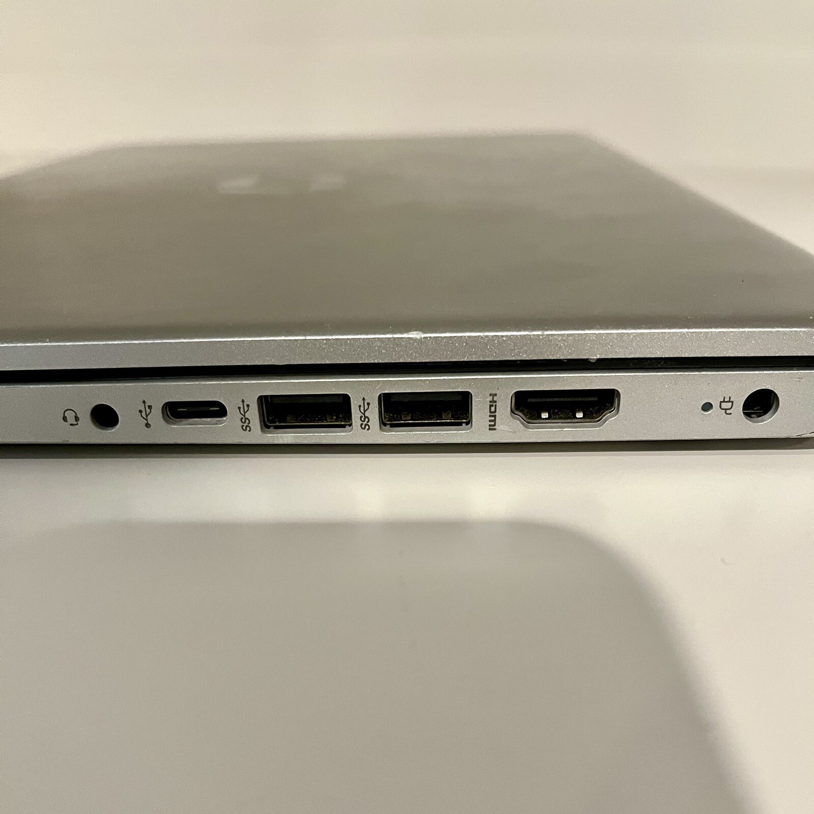 HP 14DK1003DX 14 inch (128GB, AMD Athlon Silver 3050U., 2.30Ghz, 4GB)…