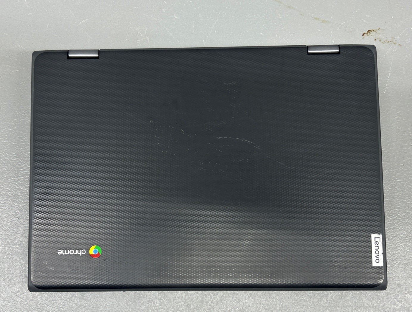 Lenovo 300e 2-in-1 Chromebook | Touchscreen | 4GB/32GB | Functional | READ DESC