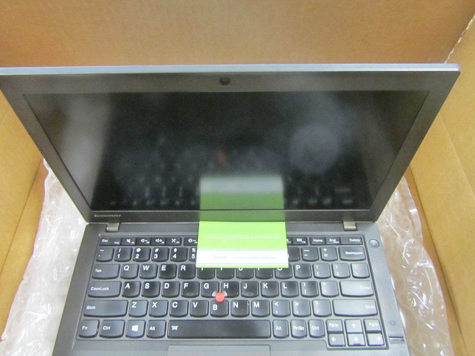 20AL008XUS ThinkPad x240 i5-4200U 8GB 16GB SSD + 500GB HD 12.5″ HD Display Win10
