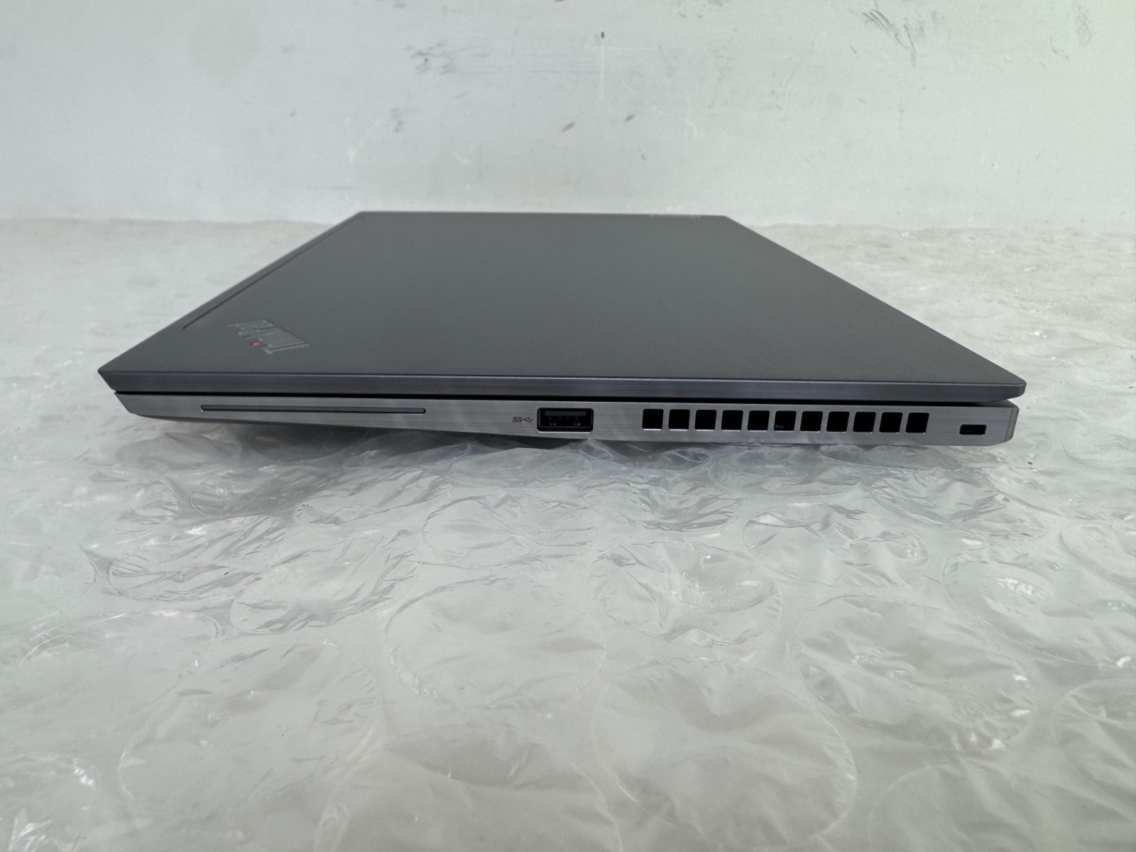 Lenovo ThinkPad T14s Gen 2 i7-1185G7 16GB 256GB SSD 14″ FHD Win 11 Pro